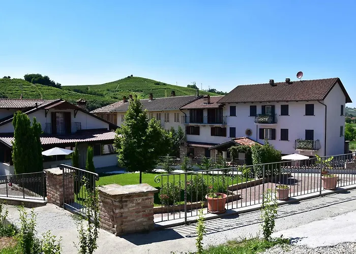 La Dolce ベッド・アンド・ブレックファスト Priocca